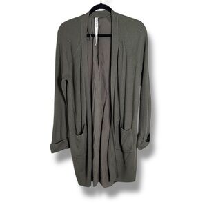 Lululemon Still At Ease Wrap Green Size 6